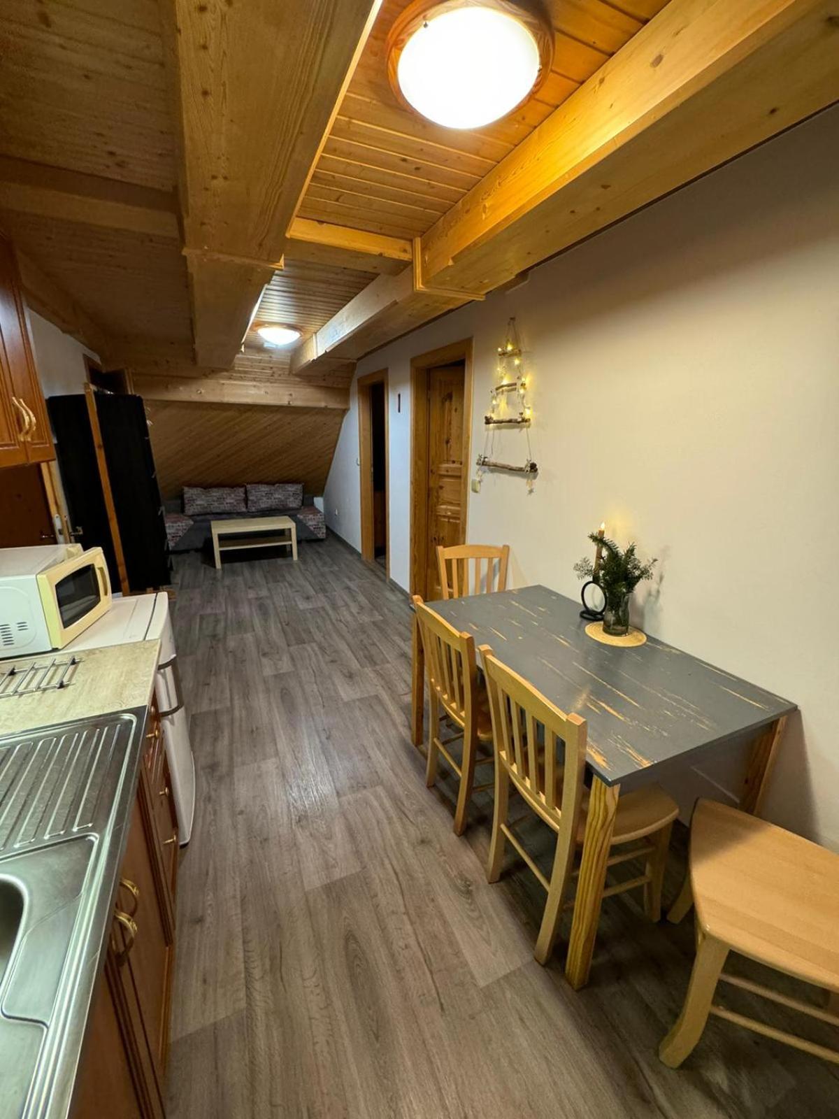Apartmany Roudnice Jestrabi V Krkonosich Exteriör bild